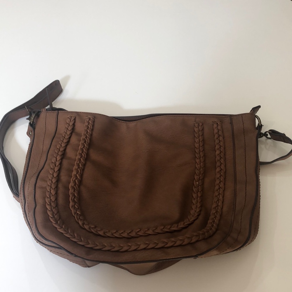 Jessica Simpson Chestnut faux leather purse